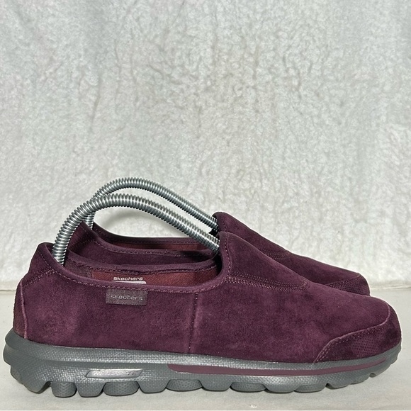 Skechers Womens GOwalk Winter Memory Foam Wine Suede Slip On Casual Shoes SZ 8.5 - Picture 1 of 11